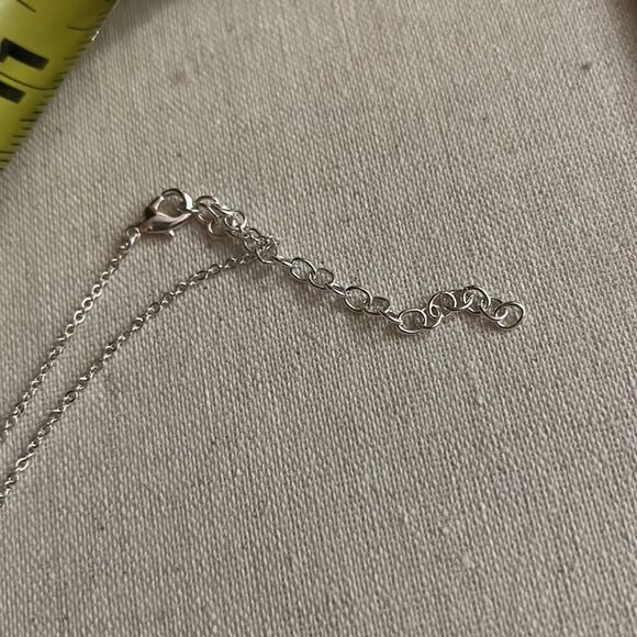 Red enamel poppy flowers pendant w silver chain NWOT - Picture 5 of 5